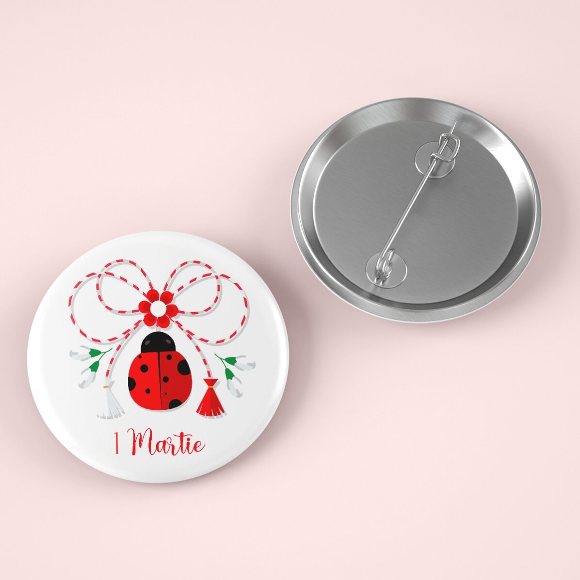 Cel mai iubit mărțișor personalizat - insigna