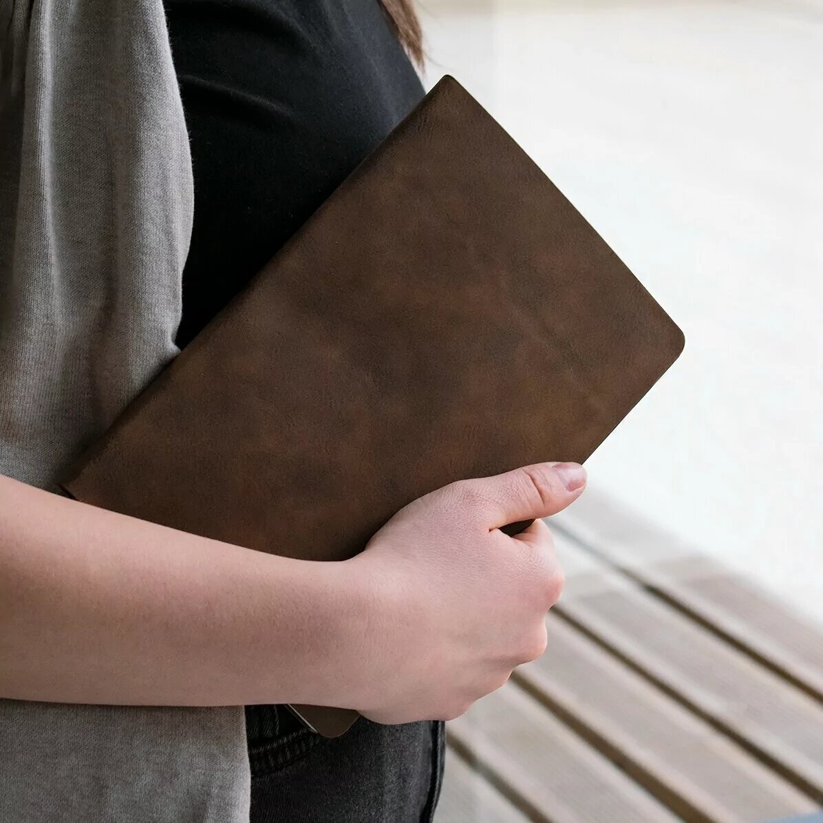 Agendă din piele personalizată cu text și zodia Berbec