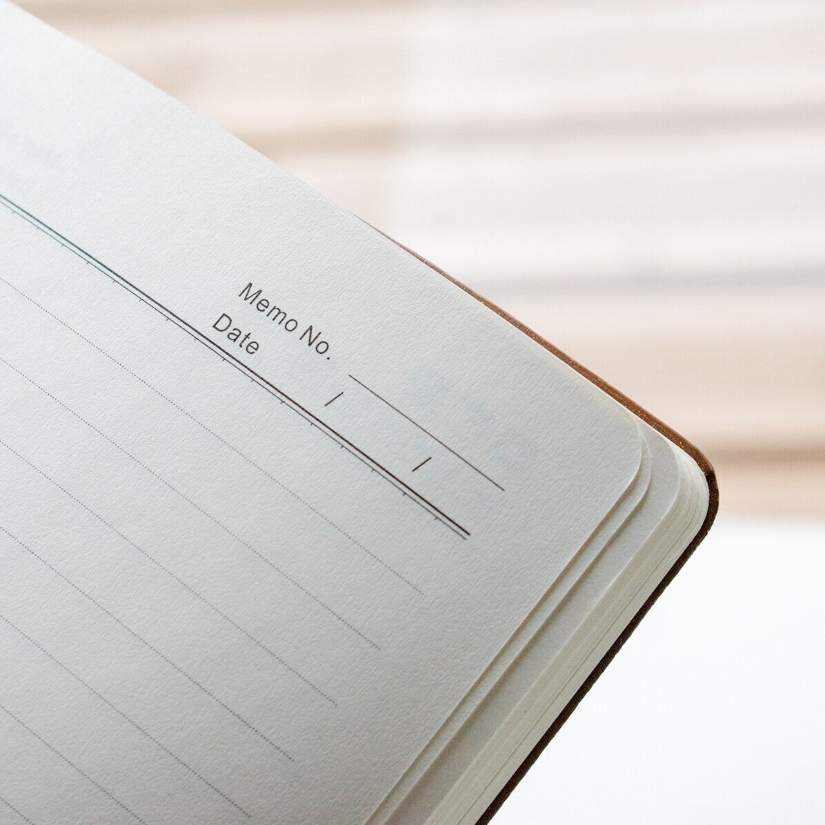 Agendă din piele personalizată cu nume și logo