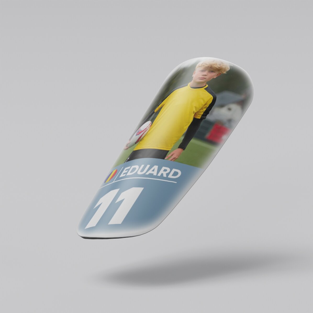 Personalised football shirts with photos and text - Football