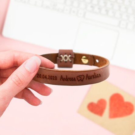 Brățară din piele personalizată pentru cupluri - Model Inimioare