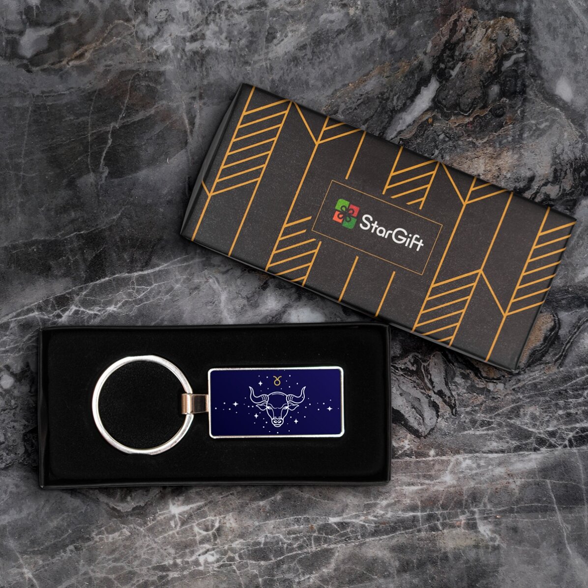 Breloc personalizat cu text și zodie - Taur