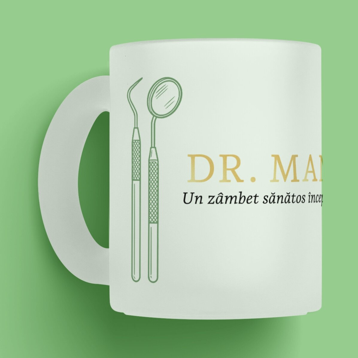 Personalised mug with text - Golden Dentist