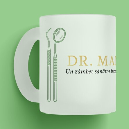 Personalised mug with text - Golden Dentist
