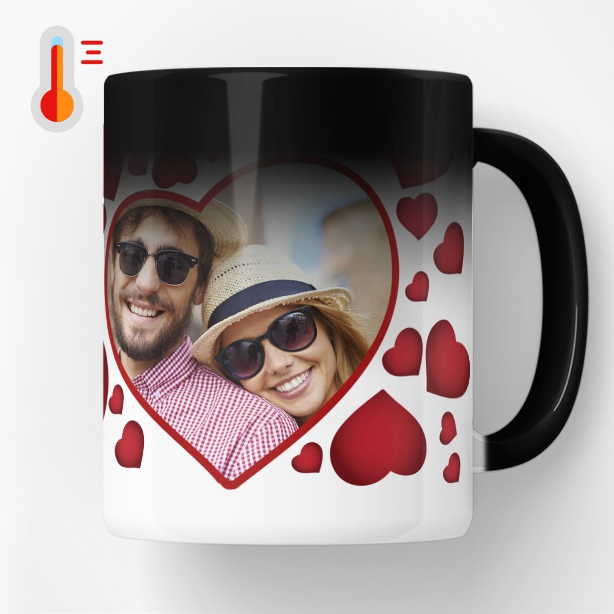 Cană termosensibilă personalizată cu inimioare și o poză