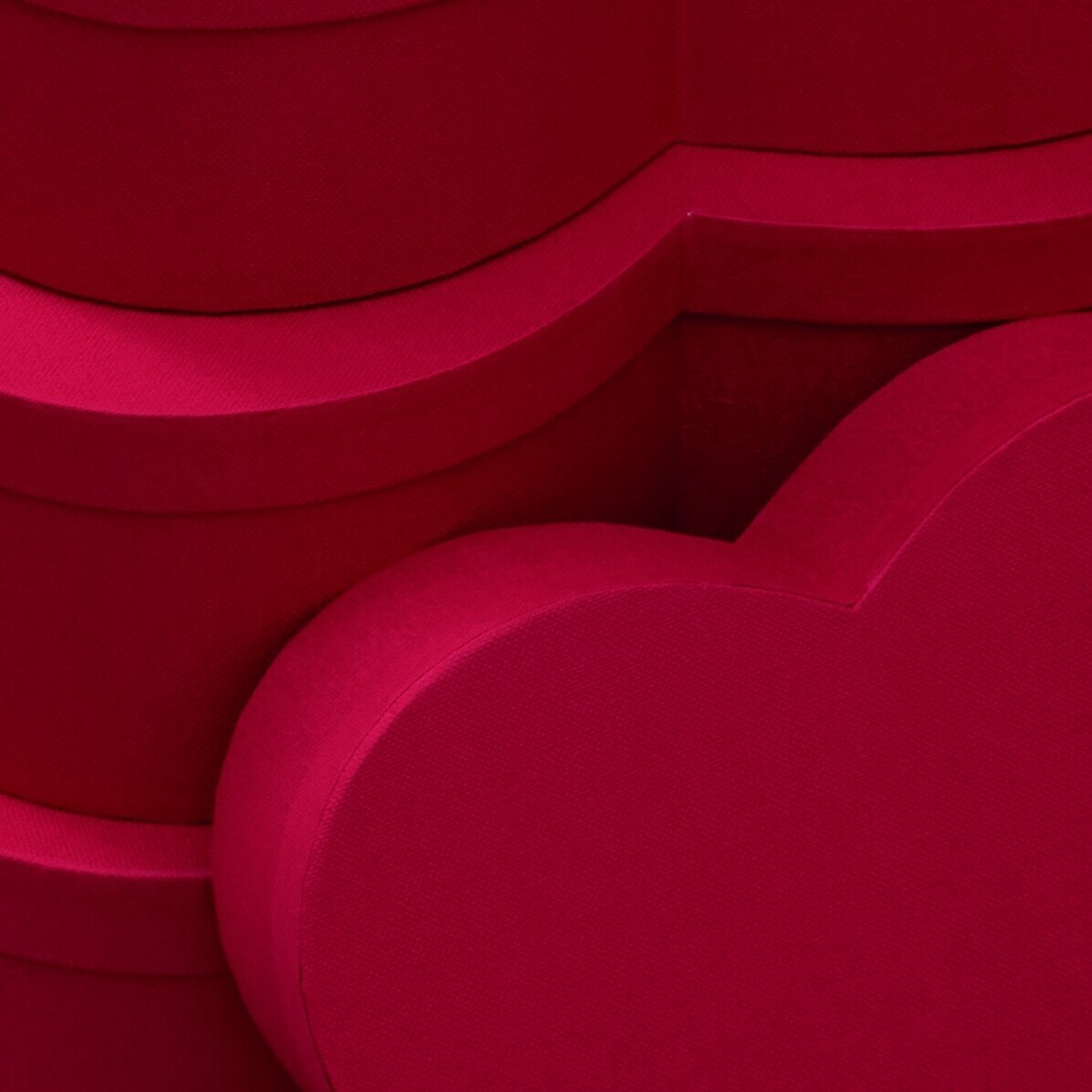 Cutie cadou în formă de inimă - roșu