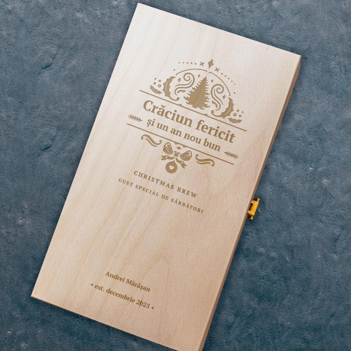 Cutie de bere personalizată pentru trei sticle - Model de Crăciun