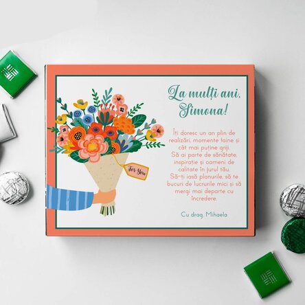 Cutie de bomboane personalizată cu text - Flori 