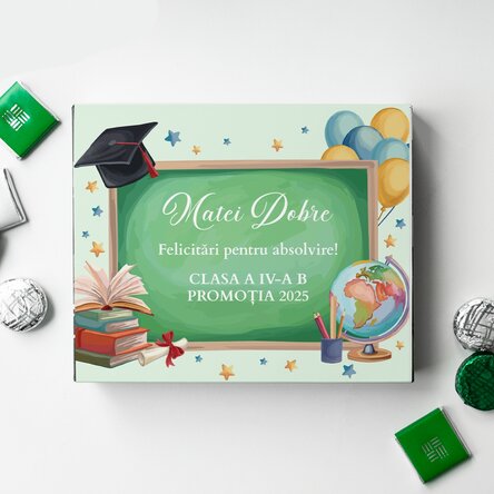 Cutie de bomboane personalizată cu text - Micii absolvenți