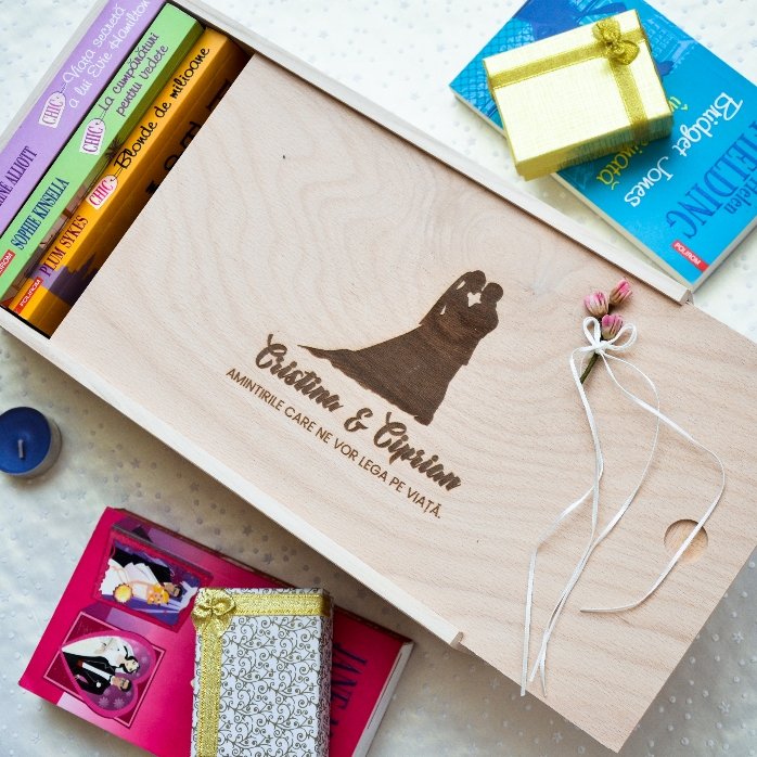 Personalised wooden gift box - Our memories