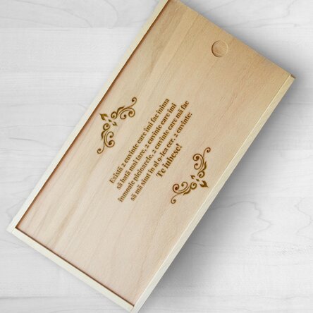 Cutie de cadou personalizată din lemn cu mesaj