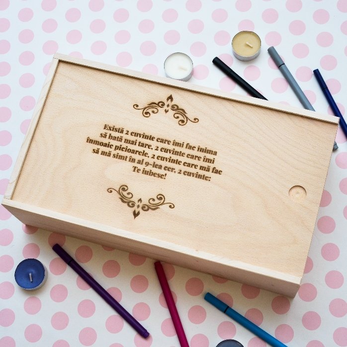 Cutie de cadou personalizată din lemn cu mesaj