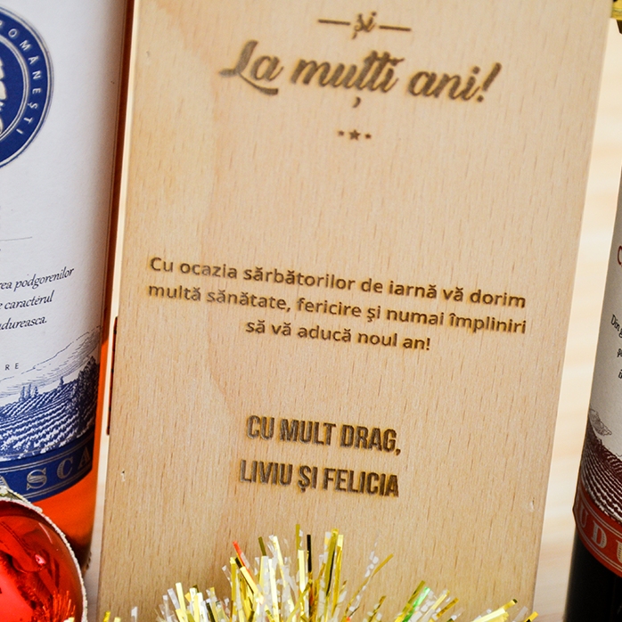 Cutie de vin personalizată - Crăciun fericit și la mulți ani!