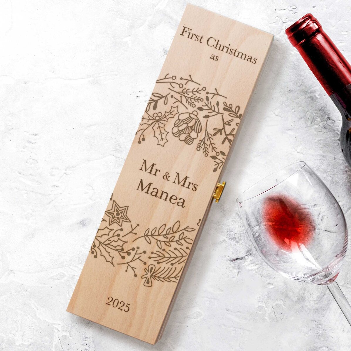Cutie de vin personalizată cu mesaj - Mr & Mrs