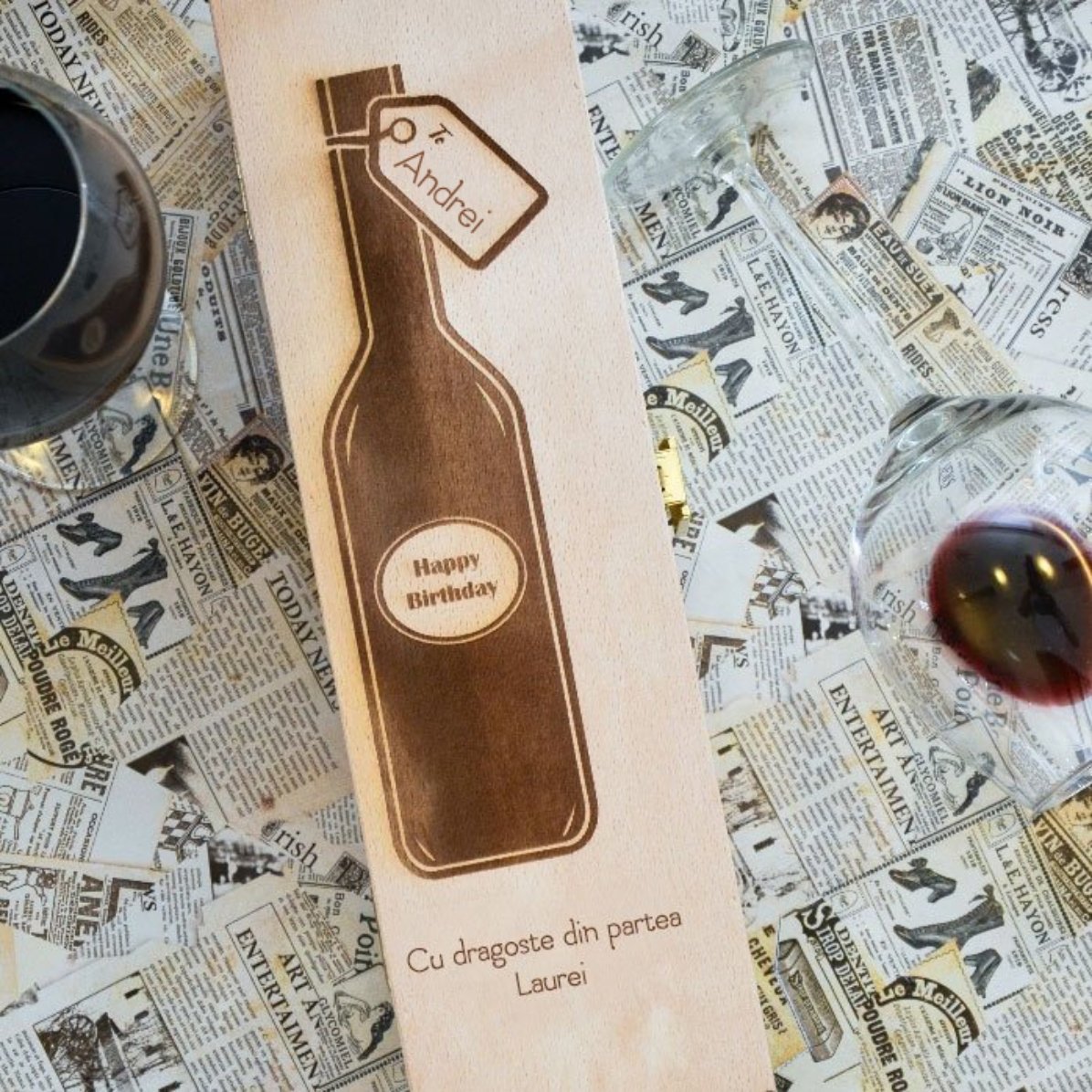 Cutie de vin personalizată cu nume și mesaj - Happy Birthday 
