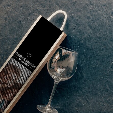 Cutie de vin personalizată cu poză și text - Te iubesc în 100 de limbi