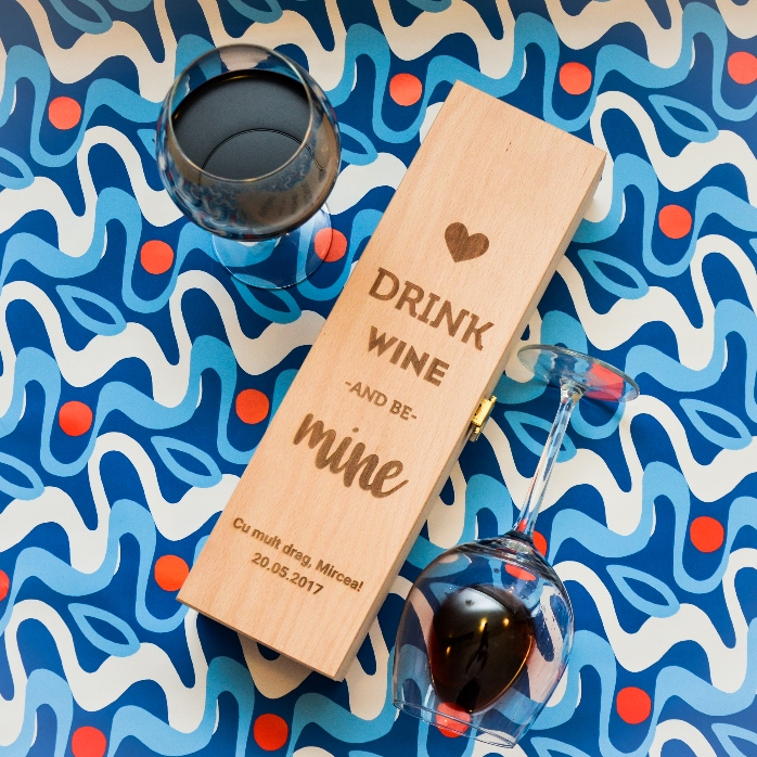 Cutie de vin personalizată - drink wine