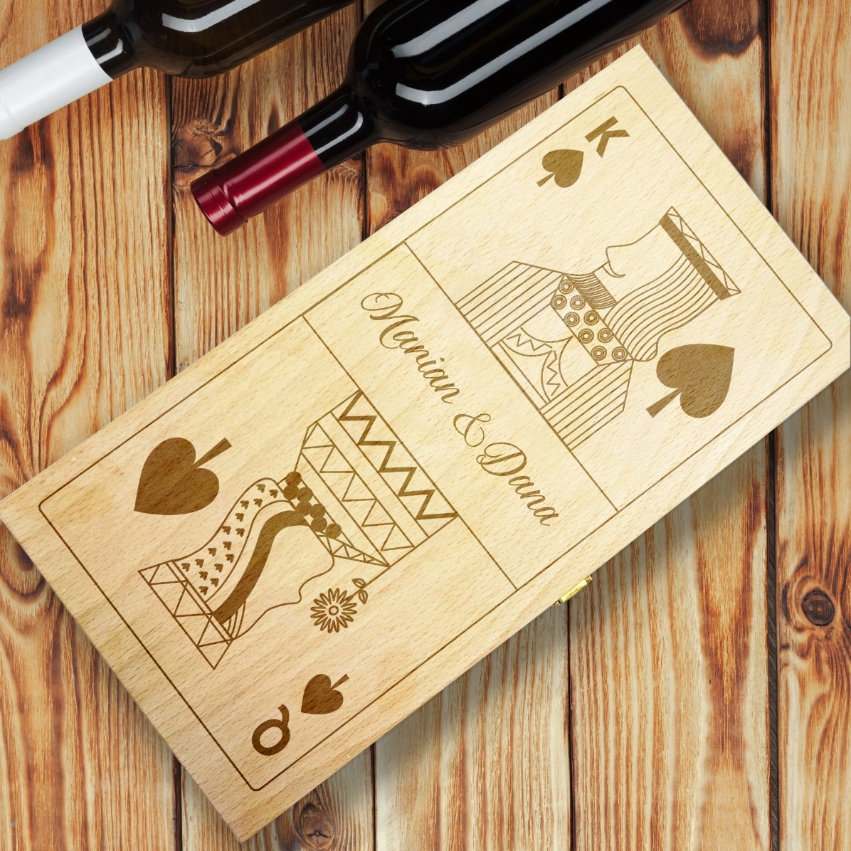 Cutie de vin personalizată pentru două sticle - model cărți de joc