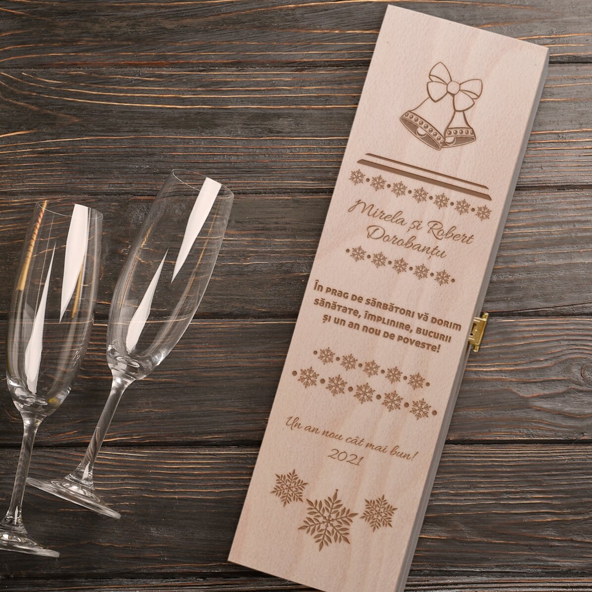 Cutie de vin spumant personalizată - An nou