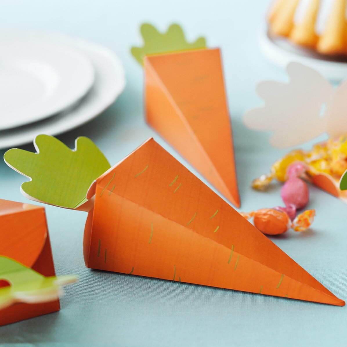 Premium box for sweets/small Easter gifts - Carrot