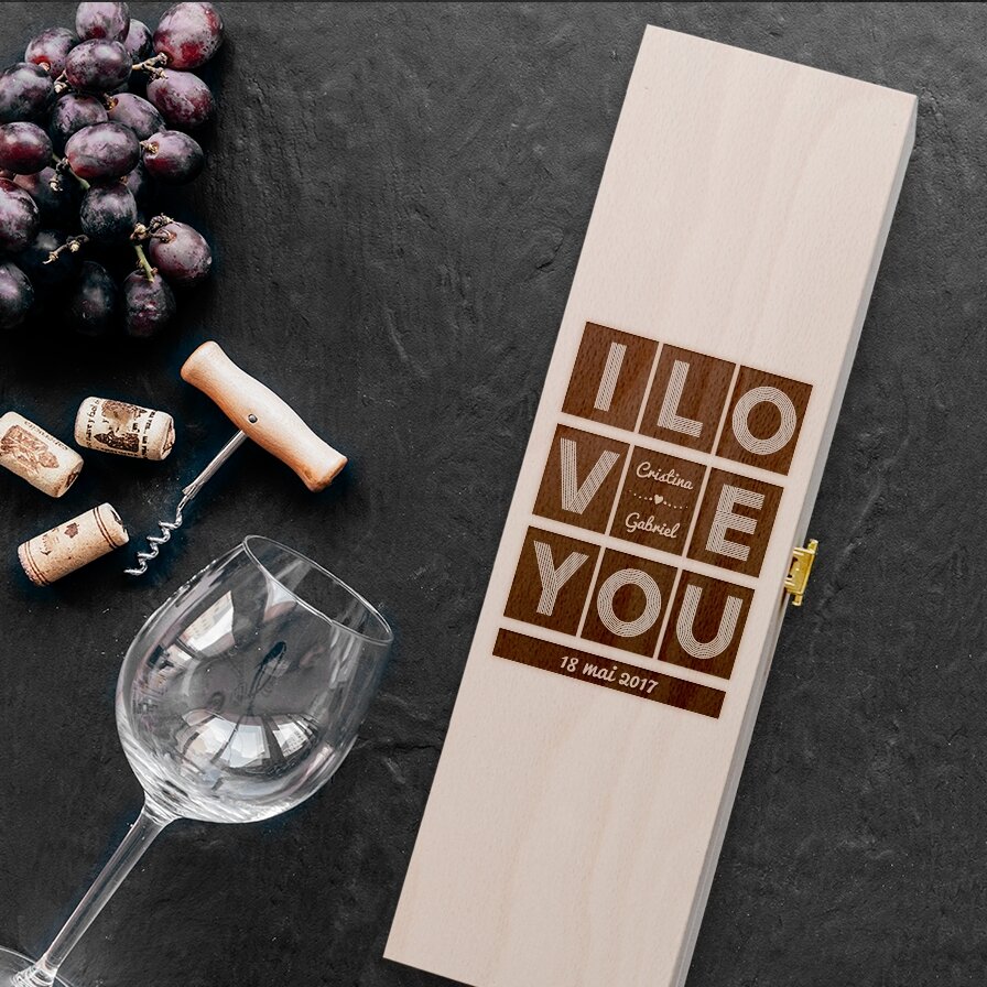 Cutii de vin personalizate pentru iubit