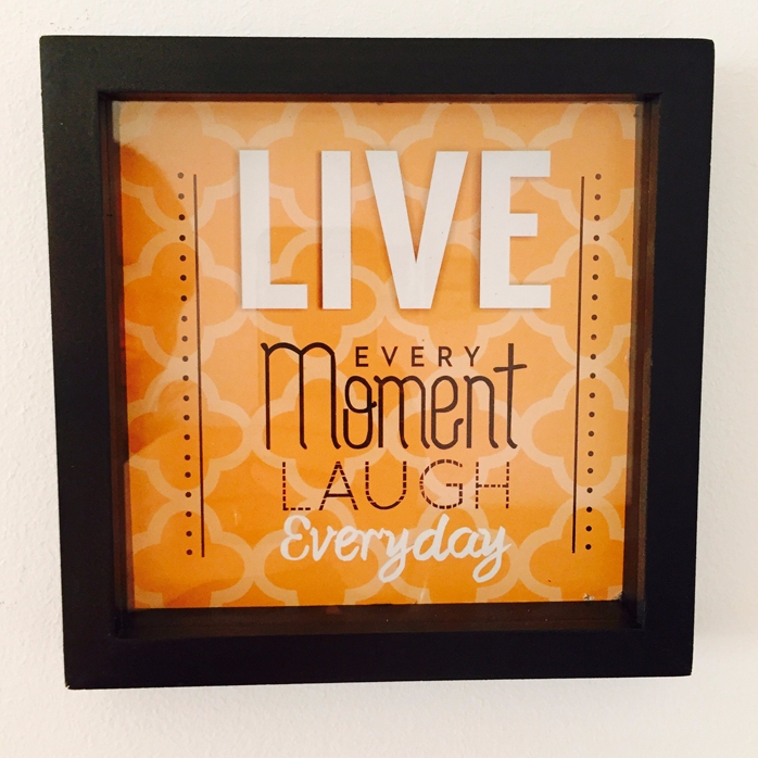 Decorațiune de perete - Live every moment