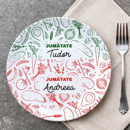 Farfurie personalizată cu text - Pe jumătate