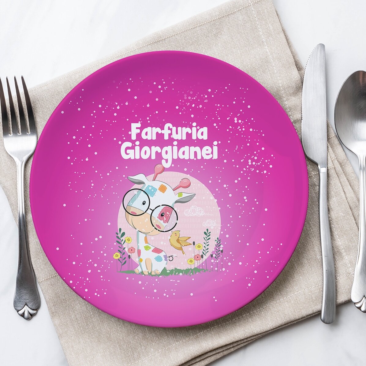 Farfurie roz personalizată cu text 