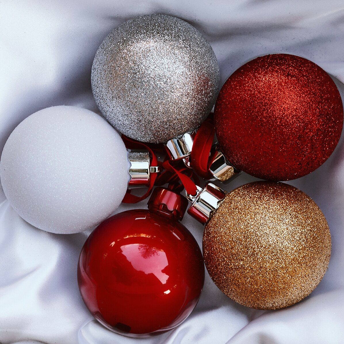 Glob personalizat cu inițială