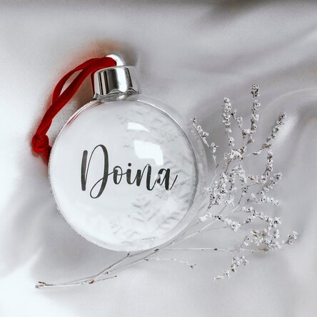 Glob personalizat cu numele tău și fulgi de nea