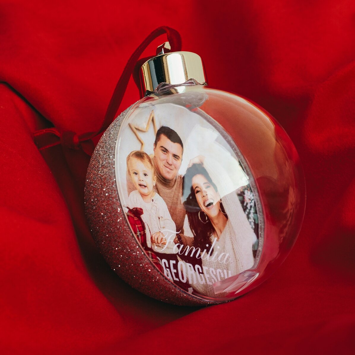 Glob personalizat cu o poză și text 