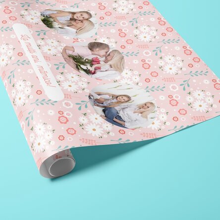 Hârtie de împachetat cadouri personalizată cu 3 poze și text - Flori de primăvară