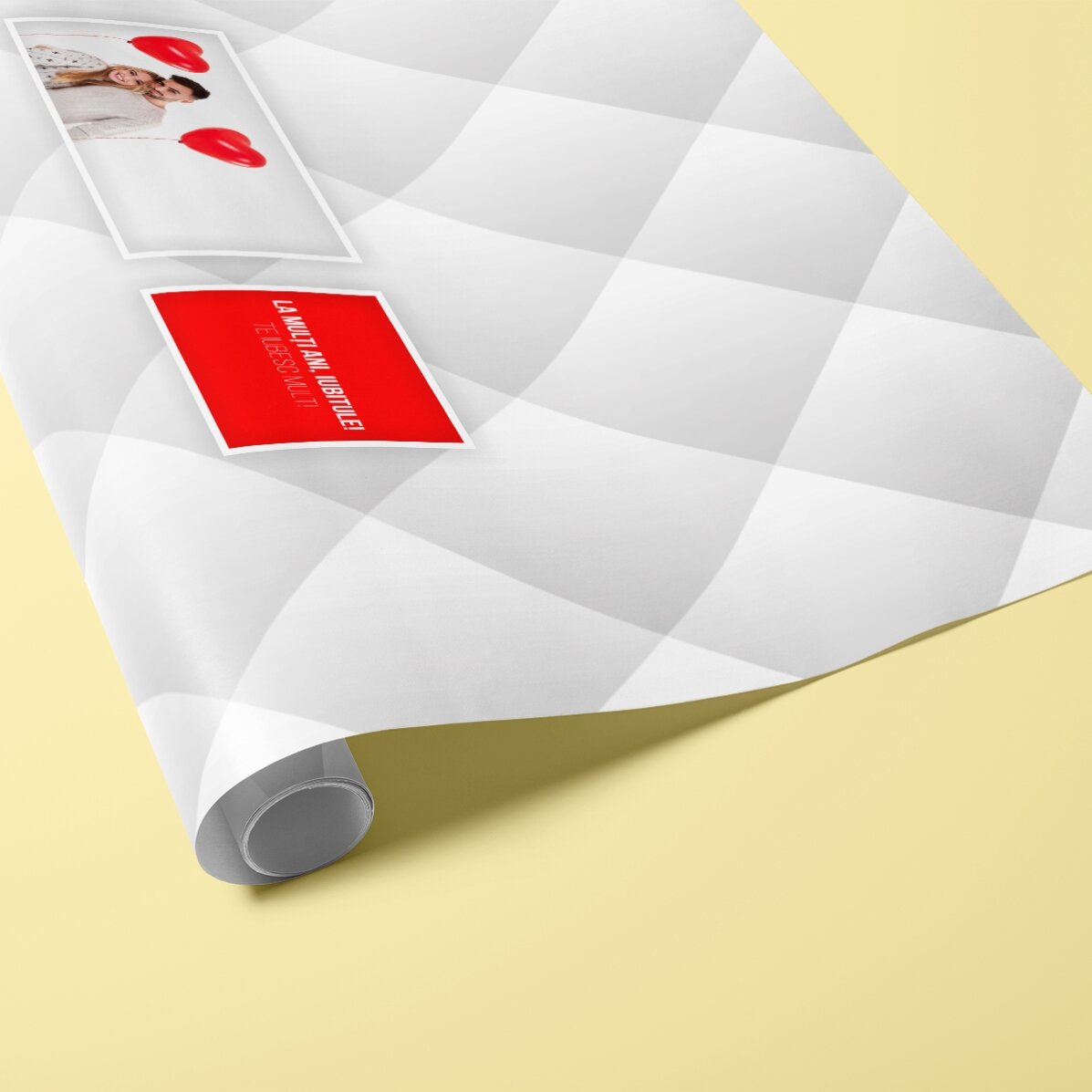 Hârtie de împachetat cadouri personalizată cu o poză și text 