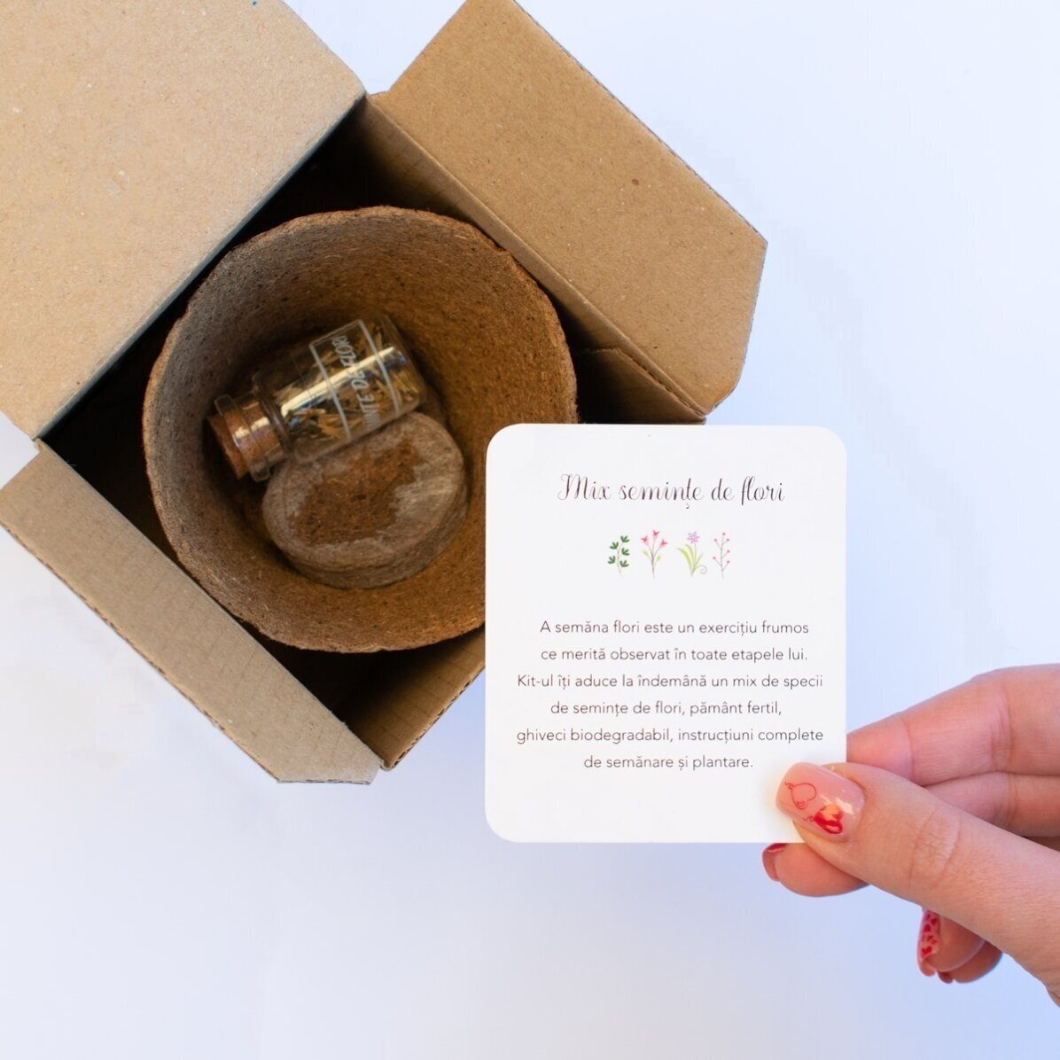 Kit de plantat flori în cutiuță personalizată cu text pentru copii - Paște