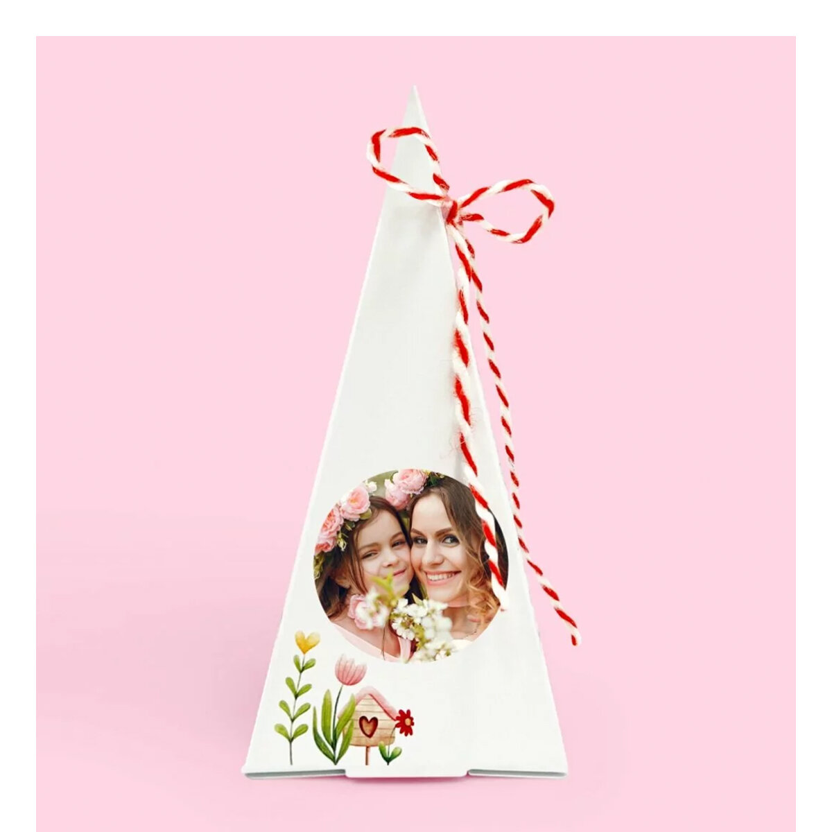 Customised pyramid flower planting kits