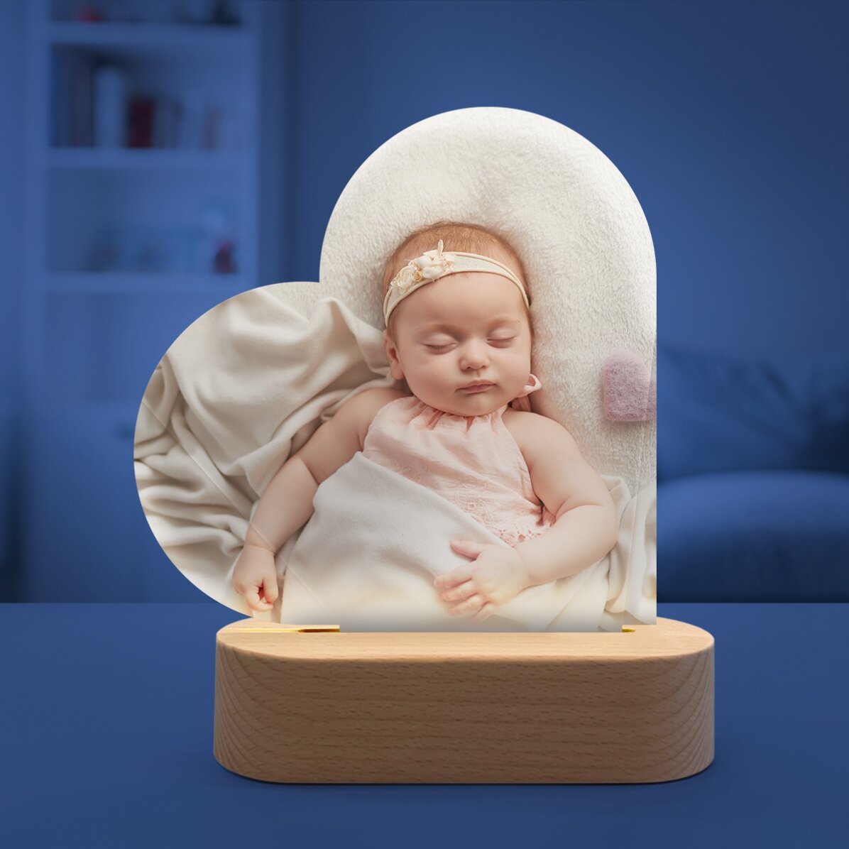 Lampă veghe LED inimă personalizată cu o poză