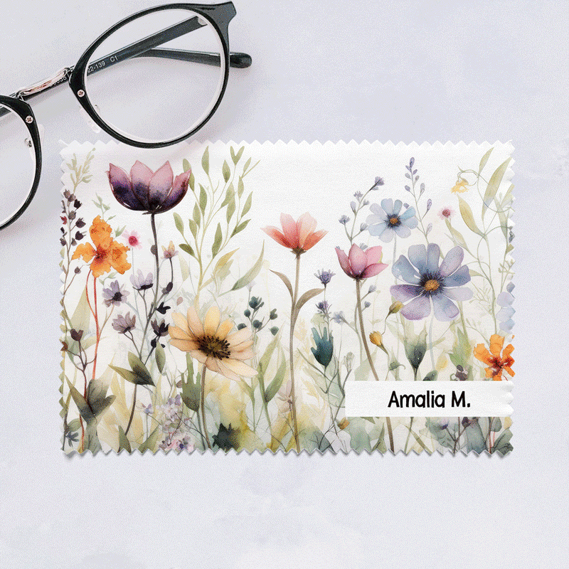 Personalised cleaning cloth for screens/glasses