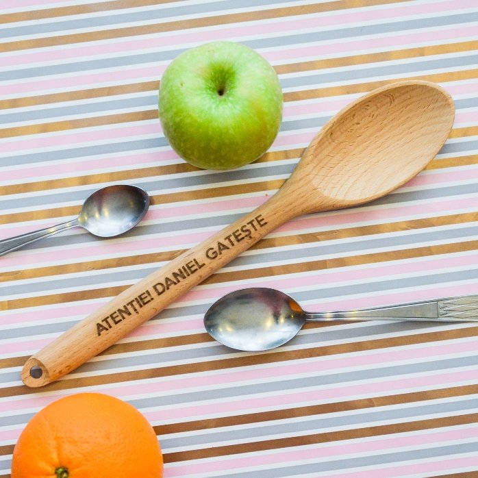 Lingură de lemn personalizată - model pe rotund