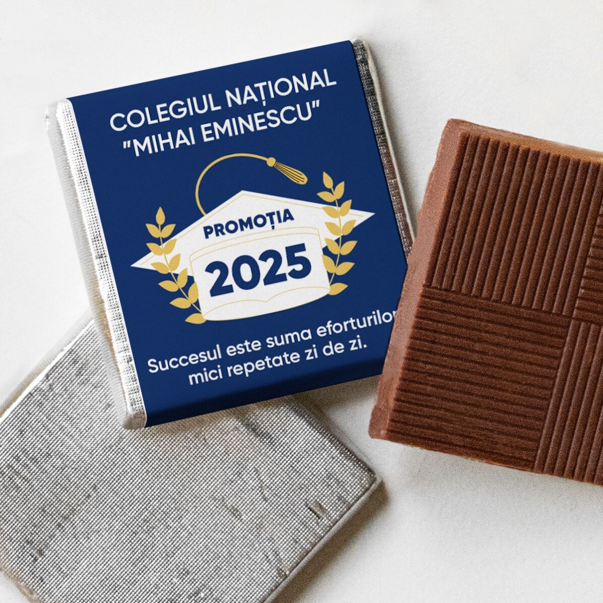 Mini ciocolată personalizată cu mesaj de absolvire