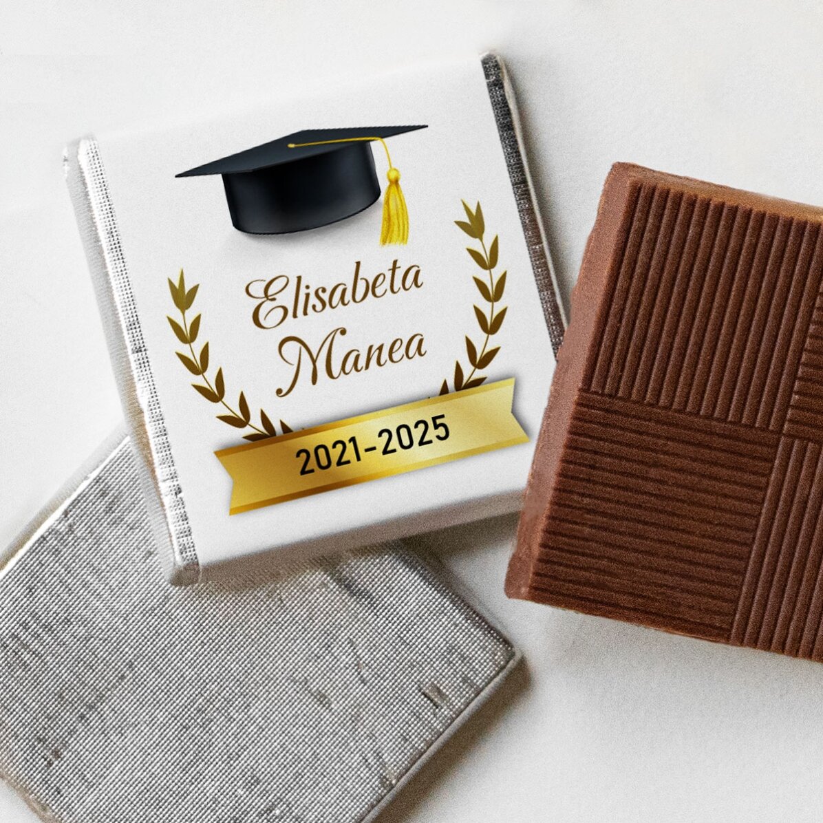 Mini ciocolată personalizată cu text pentru absolvenți