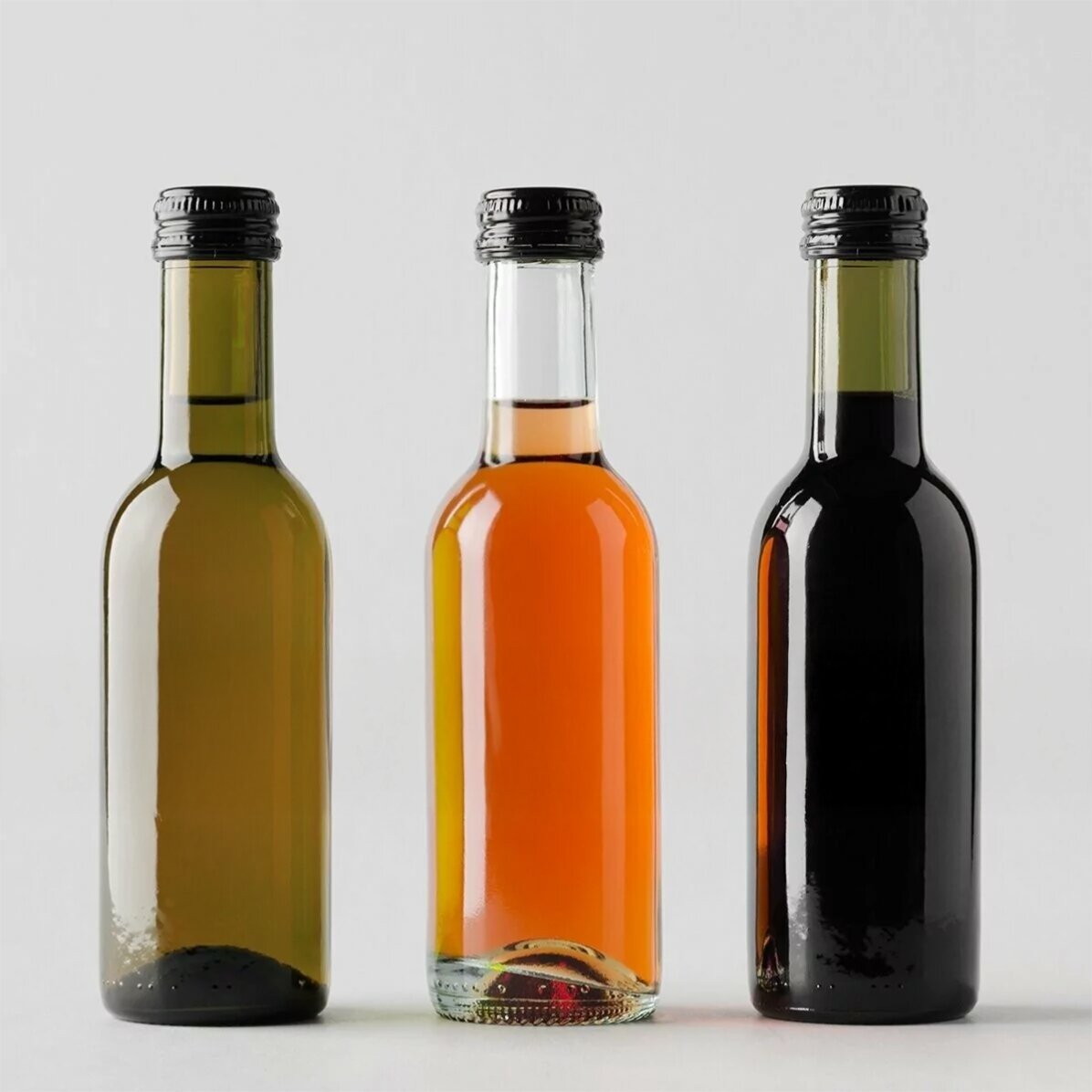 Mini wine bottle personalised with message and photo - A wonderful spring