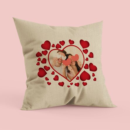 Pernă personalizată cu o poză și inimioare - In