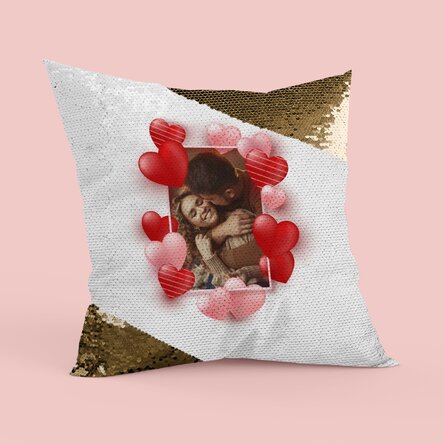 Pernă personalizată cu o poză și inimioare - Iubirea noastră - Paiete aurii