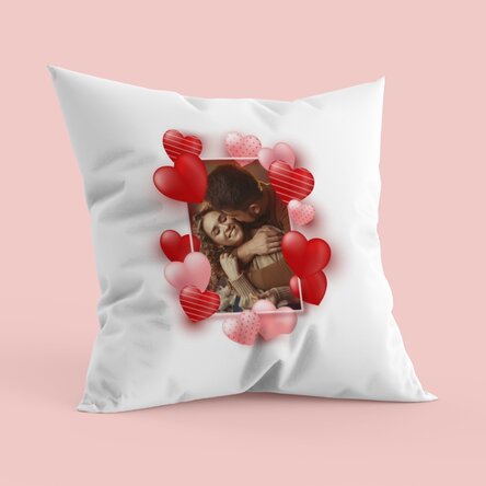 Pernă personalizată cu o poză și inimioare - Iubirea noastră