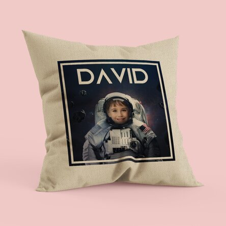 Pernă personalizată cu poză și nume - Astronaut In