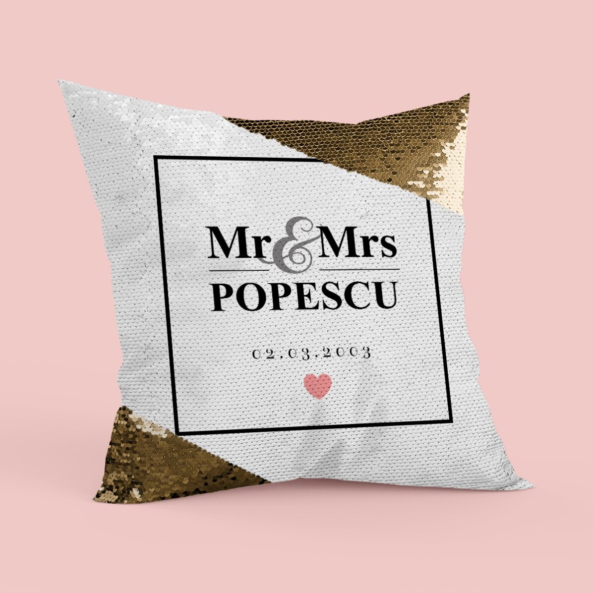 Pernă personalizată cu text - Mr & Mrs - Paiete aurii