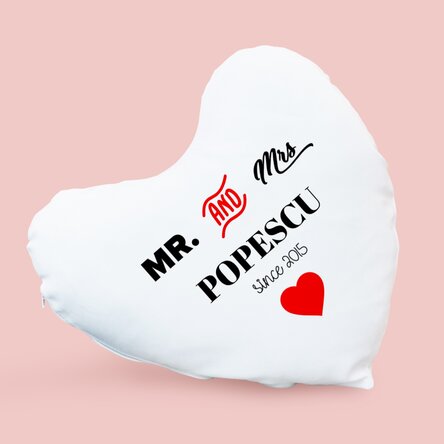 Pernă personalizată în formă de inimă - Mr & Mrs