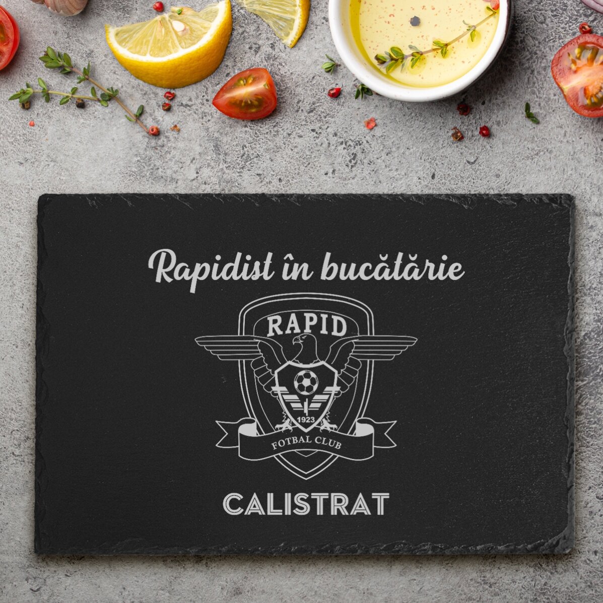 Placă de ardezie gravată FC Rapid personalizată cu nume și mesaj