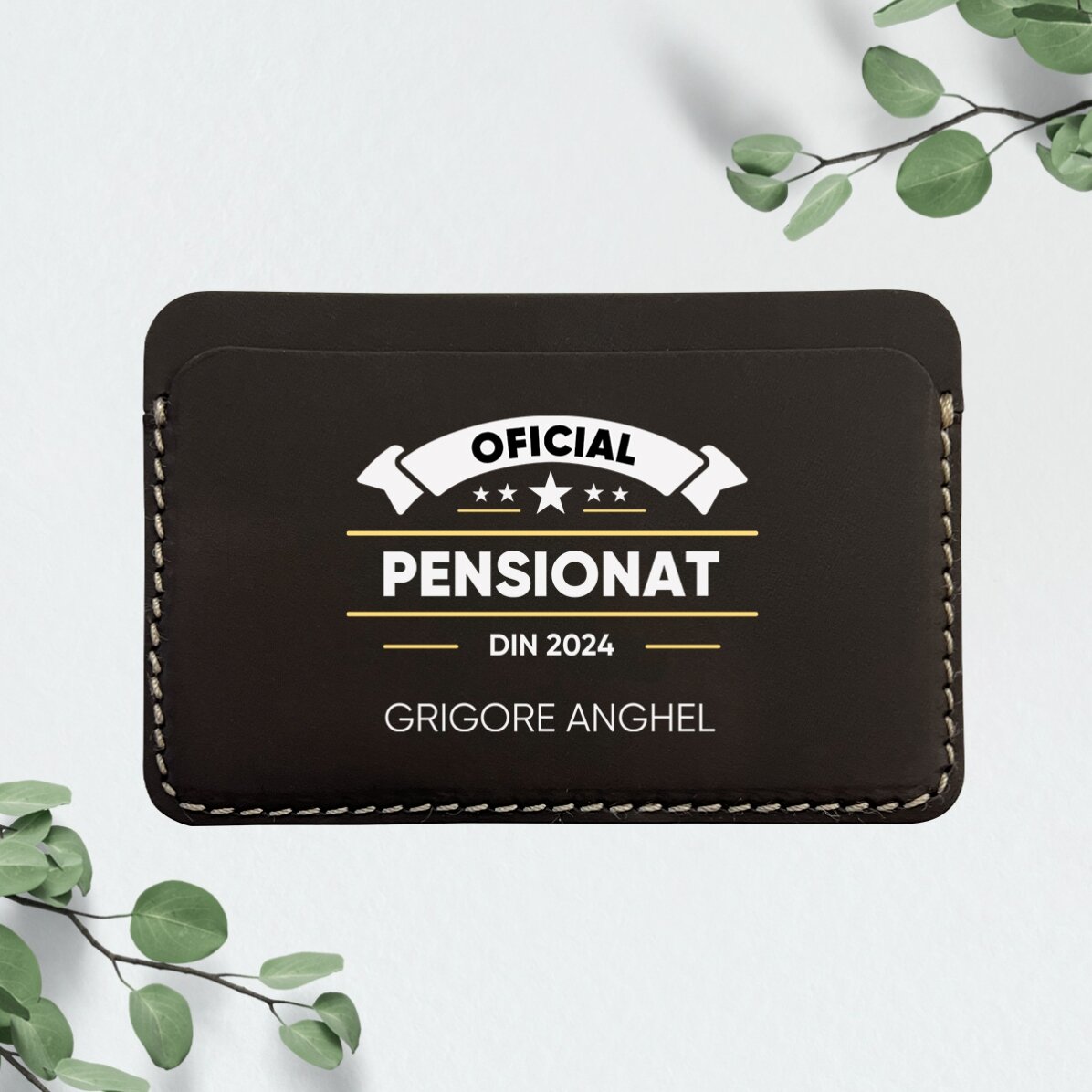 Portofel din piele personalizat color cu text - Oficial pensionat