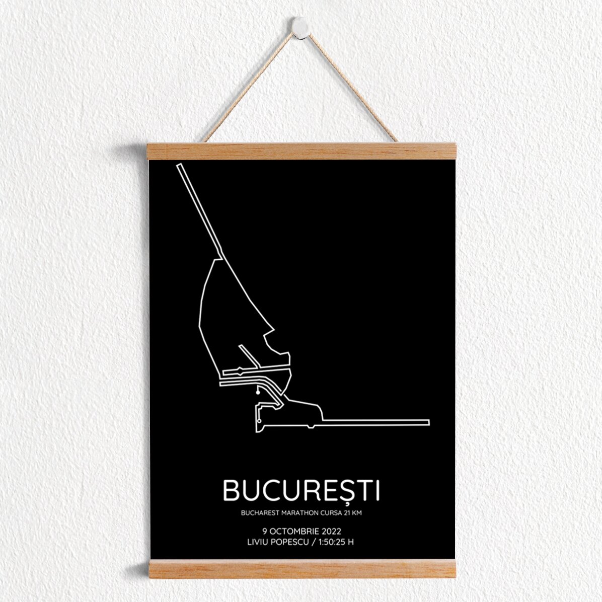 Poster cu agățătoare personalizat cu text și fundal colorat - Bucharest Marathon Cursa 21 km